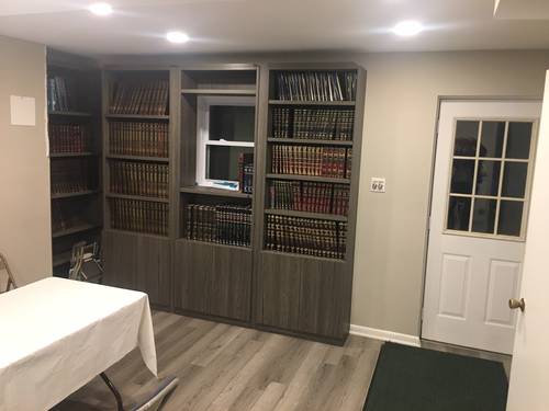 		                                		                                <span class="slider_title">
		                                    Kiddush room with bookcase		                                </span>
		                                		                                
		                                		                            		                            		                            
